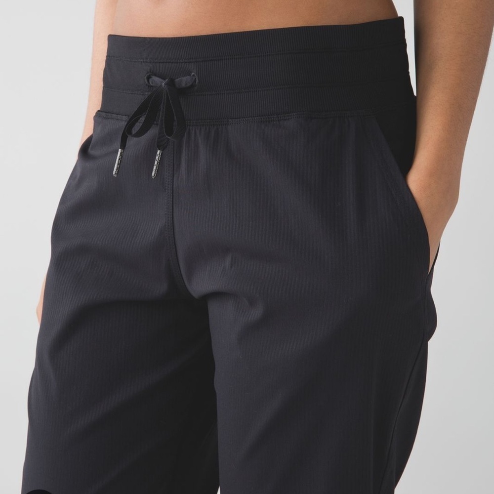 Lululemon Black Dance Studio Striped Tie Waist Cropped Athletic Pants Size 6